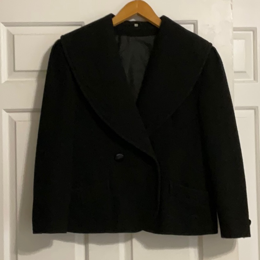 Vintage jacket size 38 70% wool